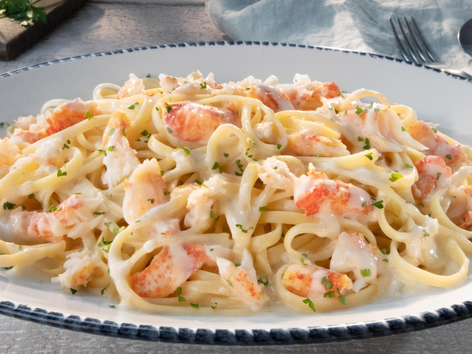 Order Crab Linguini Alfredo food online from Red Lobster store, Ontario on bringmethat.com