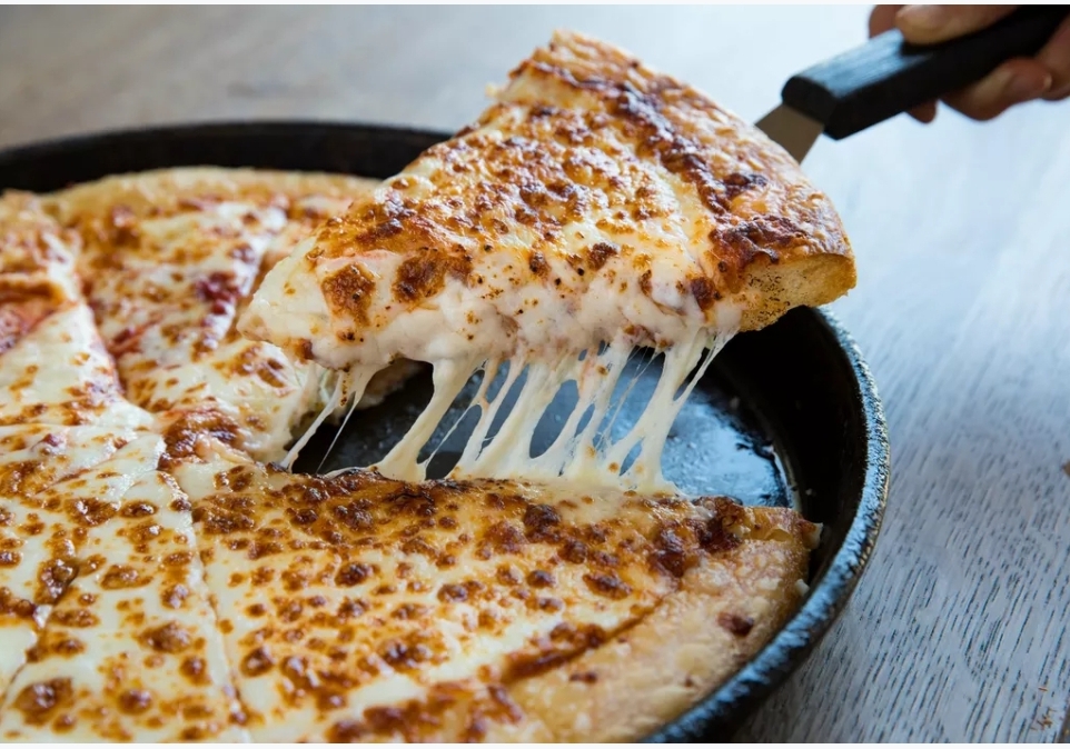 Order Cheese Pizza food online from Gregory House Of Pizza store, Belmont on bringmethat.com