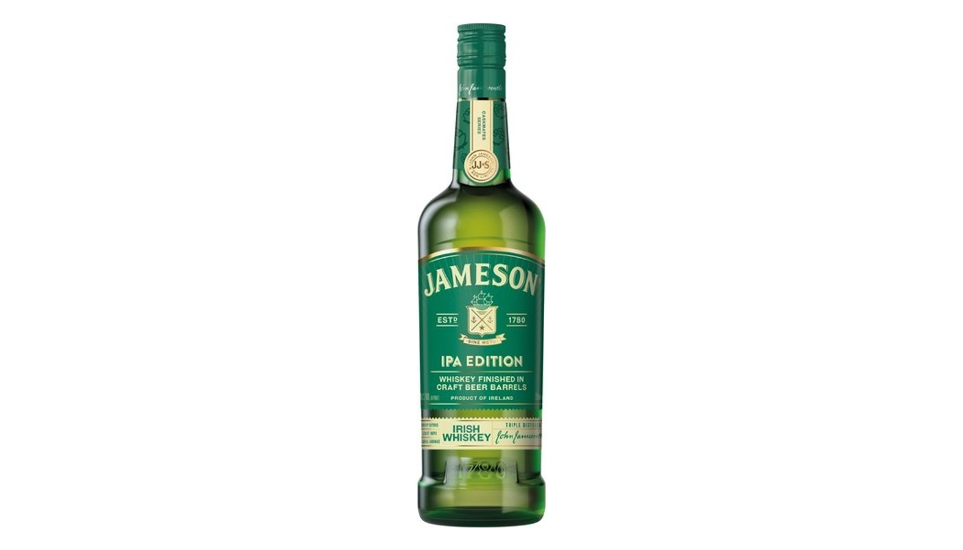 Order Jameson Caskmates Irish Whiskey IPA Edition 750mL food online from Orcutt Liquor & Deli store, Orcutt on bringmethat.com