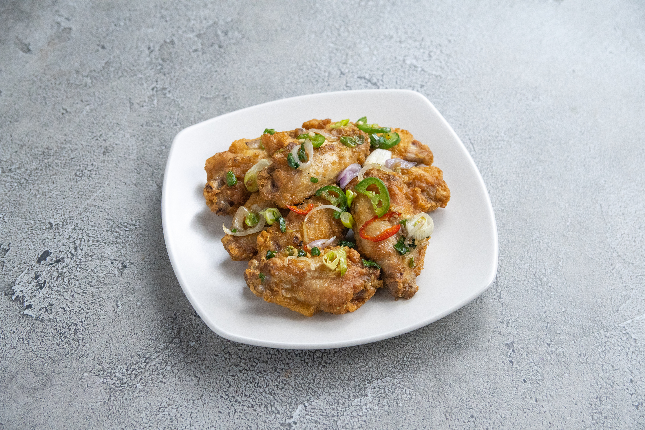 Order 6. Salt and Pepper Chicken Wings food online from Cheung Hing store, San Mateo on bringmethat.com