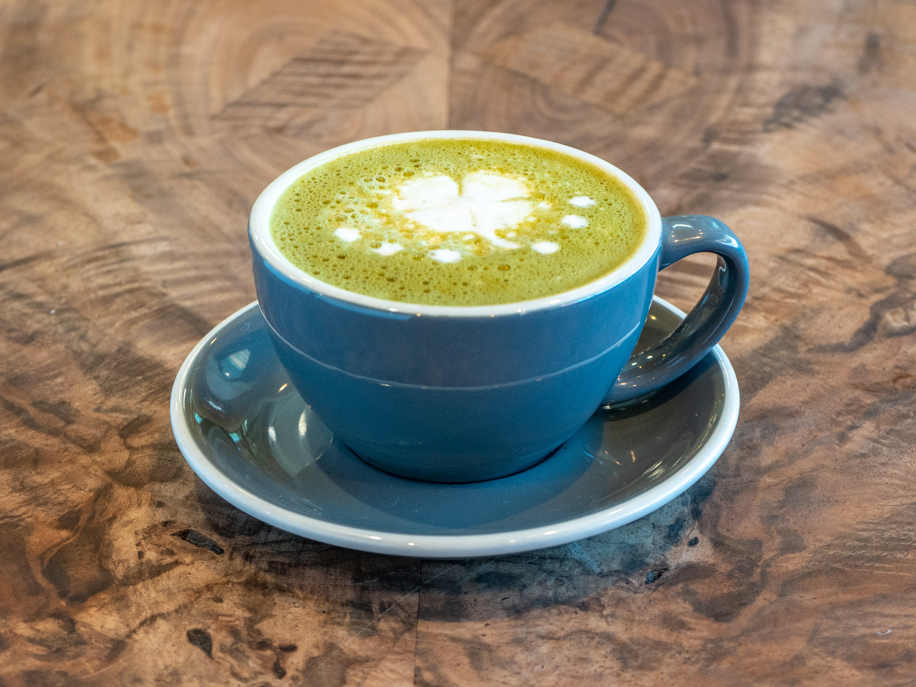 Order Matcha Latte food online from Gus All Day Cafe-Noriega store, San Francisco on bringmethat.com