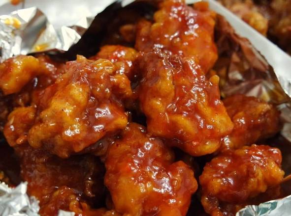Order F12. Mandarin Chicken Wings 中华鸡翅 food online from Jade Restaurant & Lounge store, Seattle on bringmethat.com