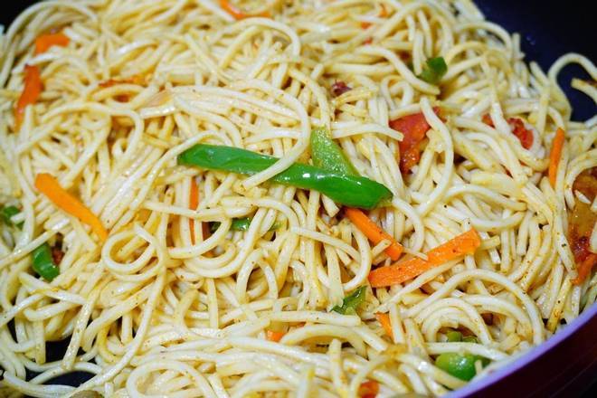 Order Veg Noodles food online from Mayuri express store, Houston on bringmethat.com