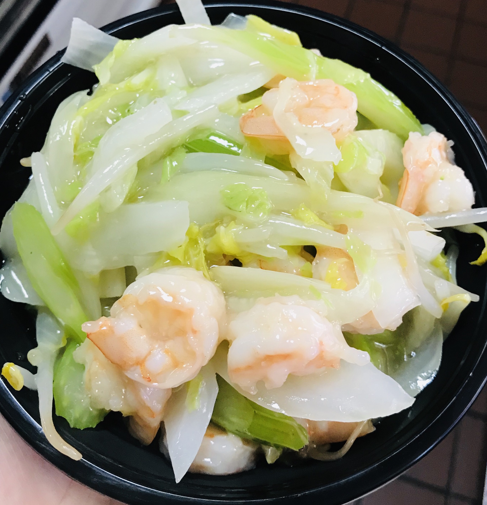 Order 46. Fresh Shrimp Chow Mein food online from Ye Garden store, Glendale on bringmethat.com