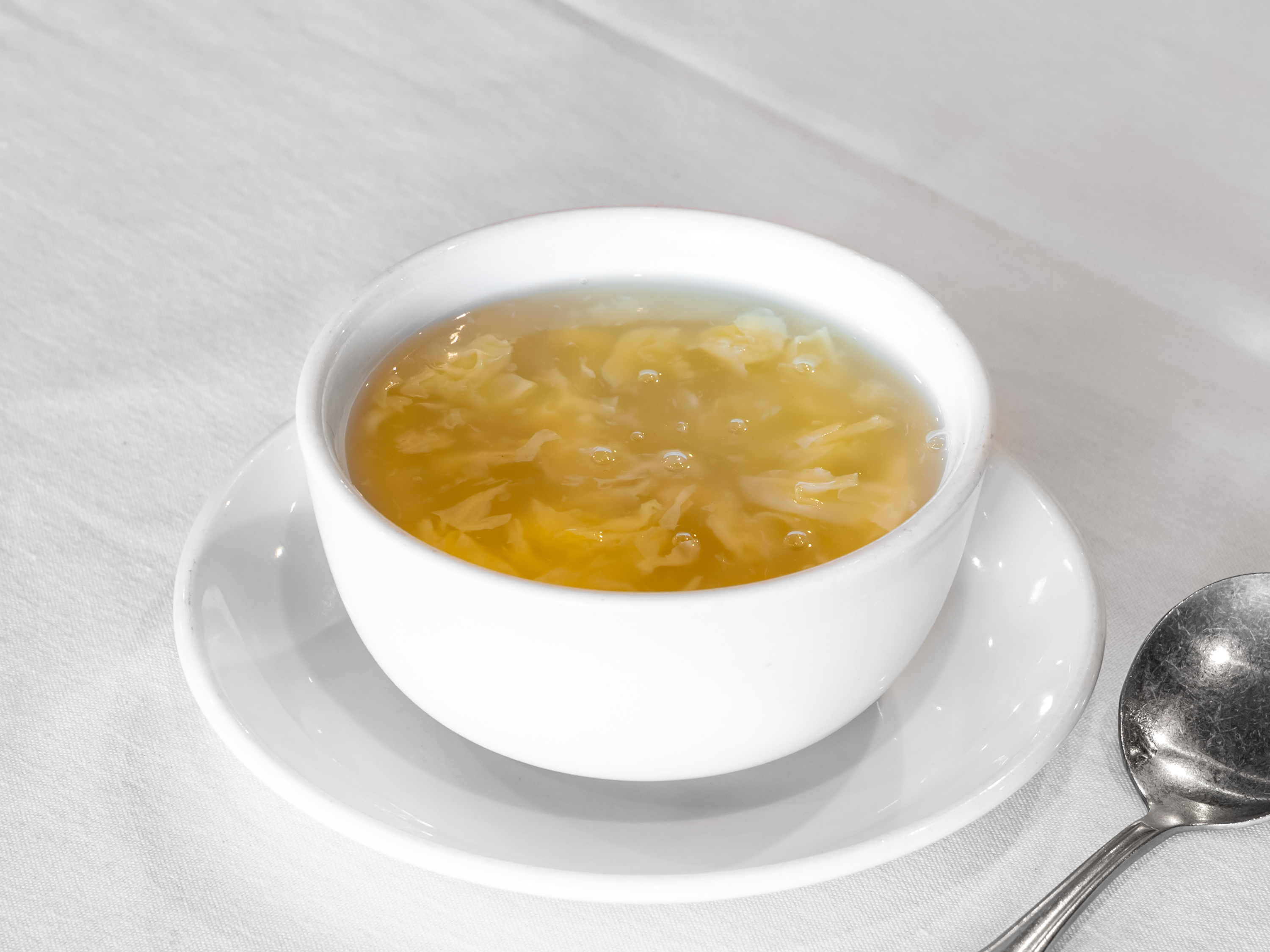 Order 27. Egg Drop Wonton Soup  food online from Mencius Gourmet Hunan store, Kingwood on bringmethat.com