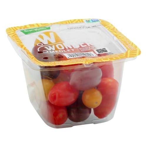 Order Signature Farms · Wild Wonders Tomato Medley (10 oz) food online from Safeway store, Pacifica on bringmethat.com