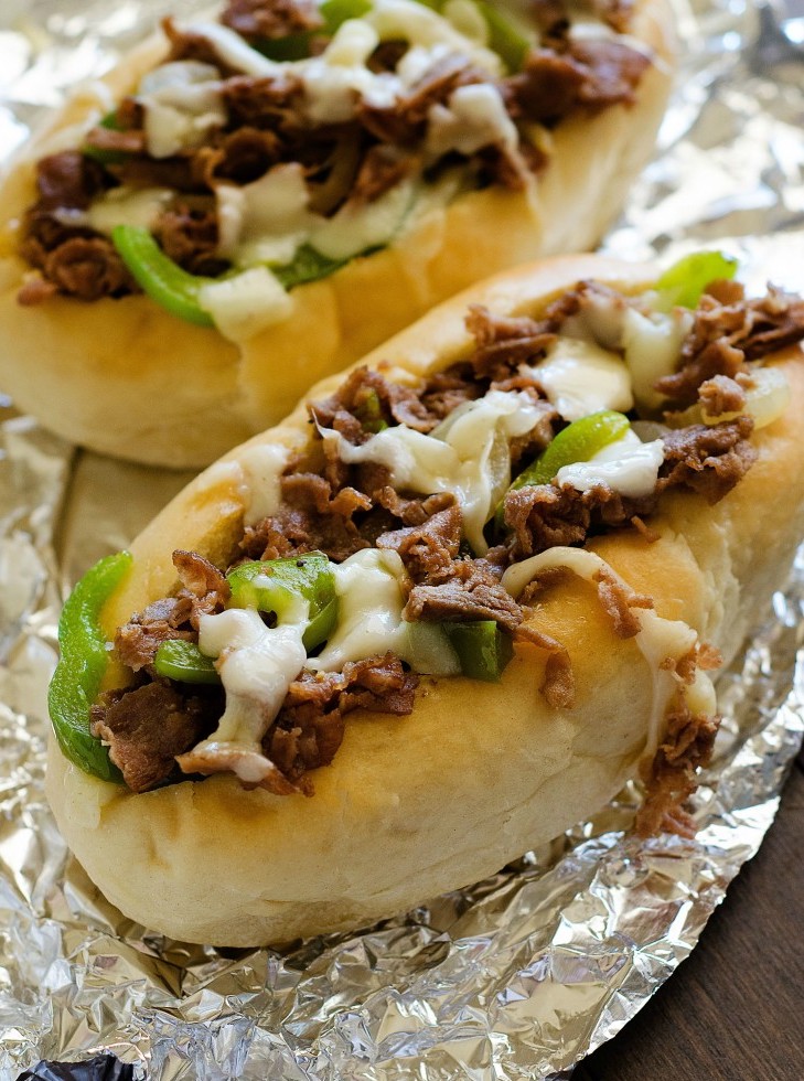 Order Steak and Cheese Sub food online from Pizzaroni store, Vienna on bringmethat.com