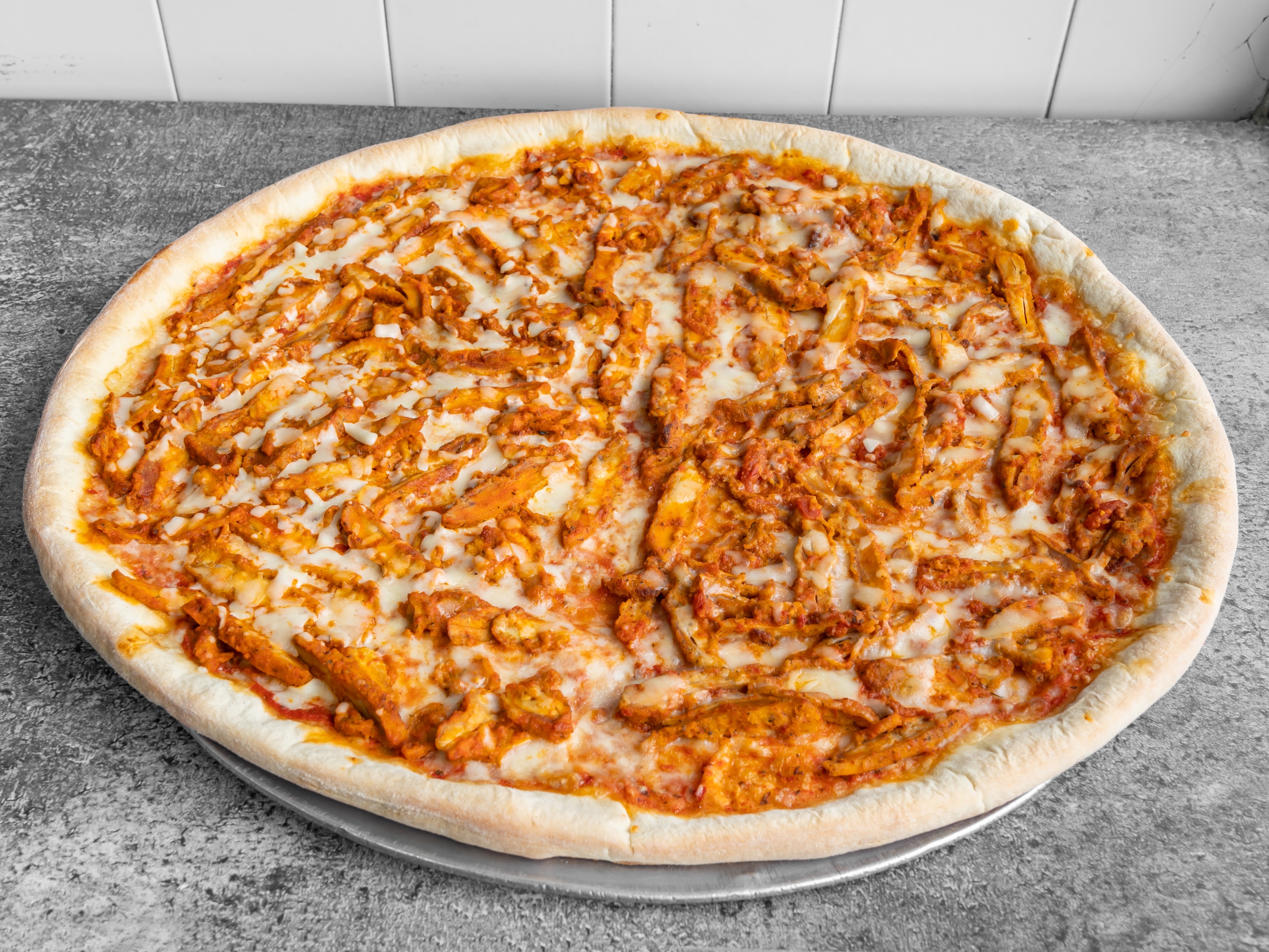 Order Buffalo Chicken Pizza food online from La Pizzeria Del Sabor store, Yonkers on bringmethat.com