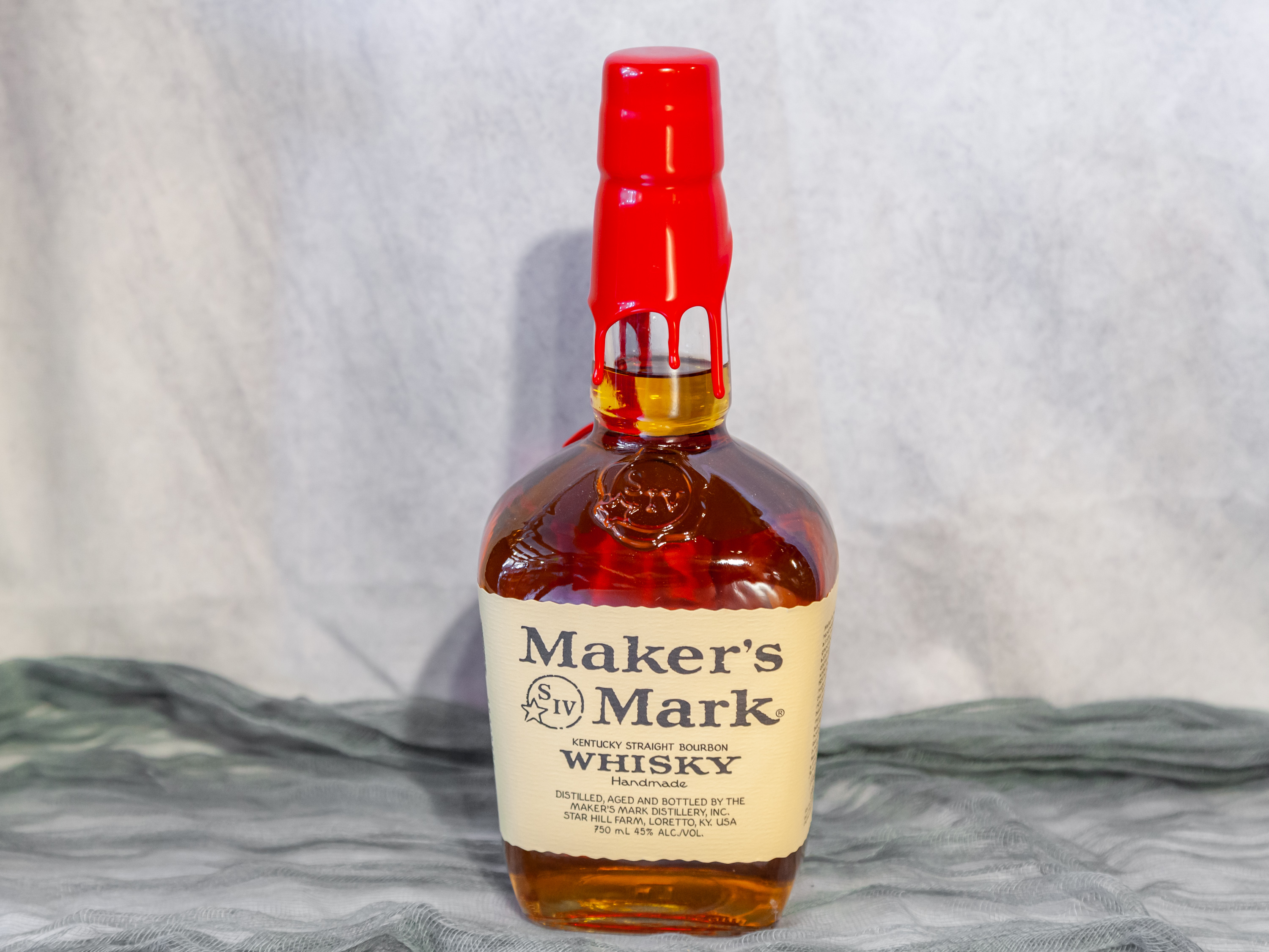 Order Maker's Mark Bourbon Whisky food online from Alameda Cellars Wines And Liquors store, Alameda on bringmethat.com