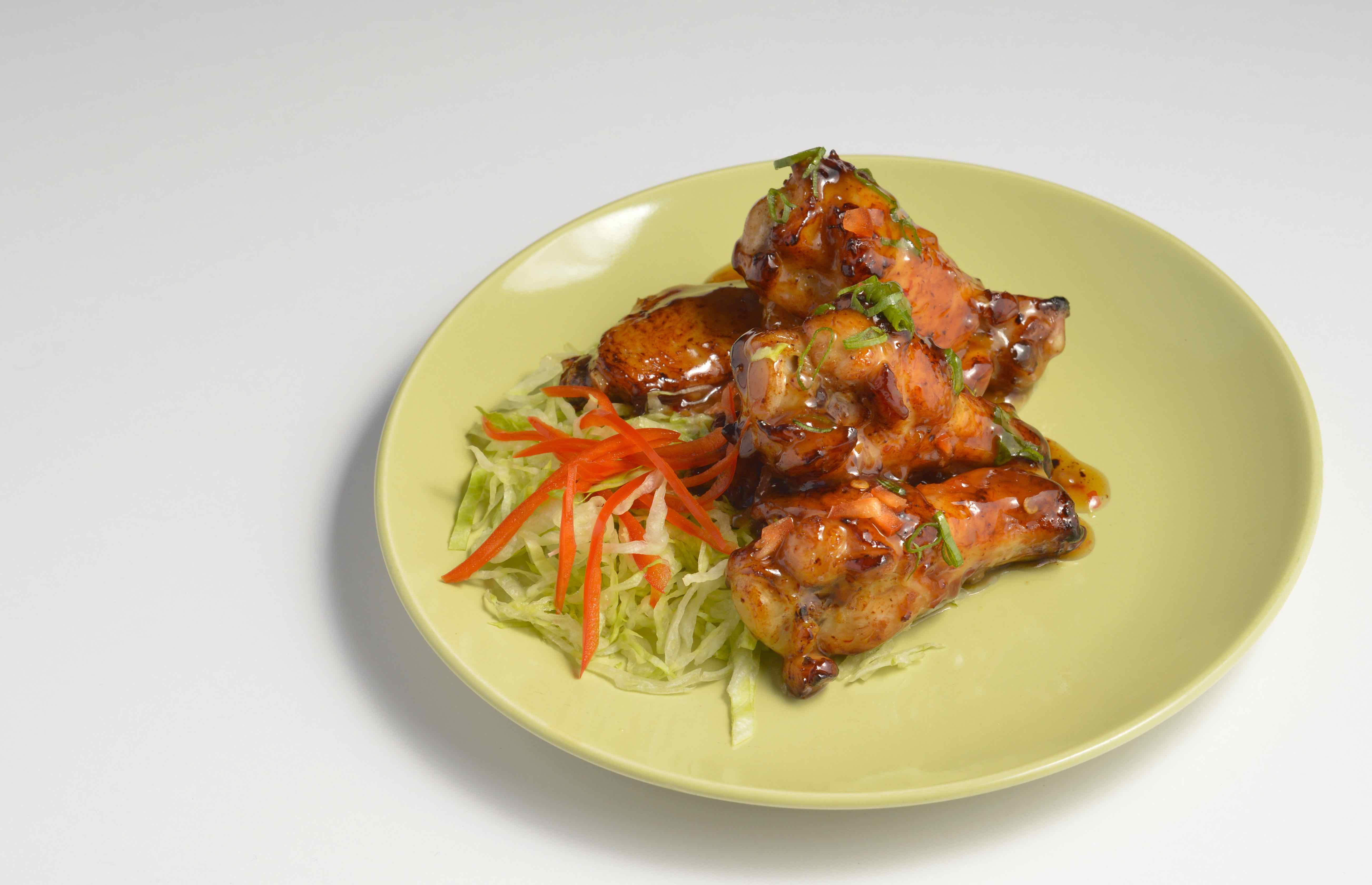 Order Chicken Wings food online from Thai Cafe store, Lynn on bringmethat.com
