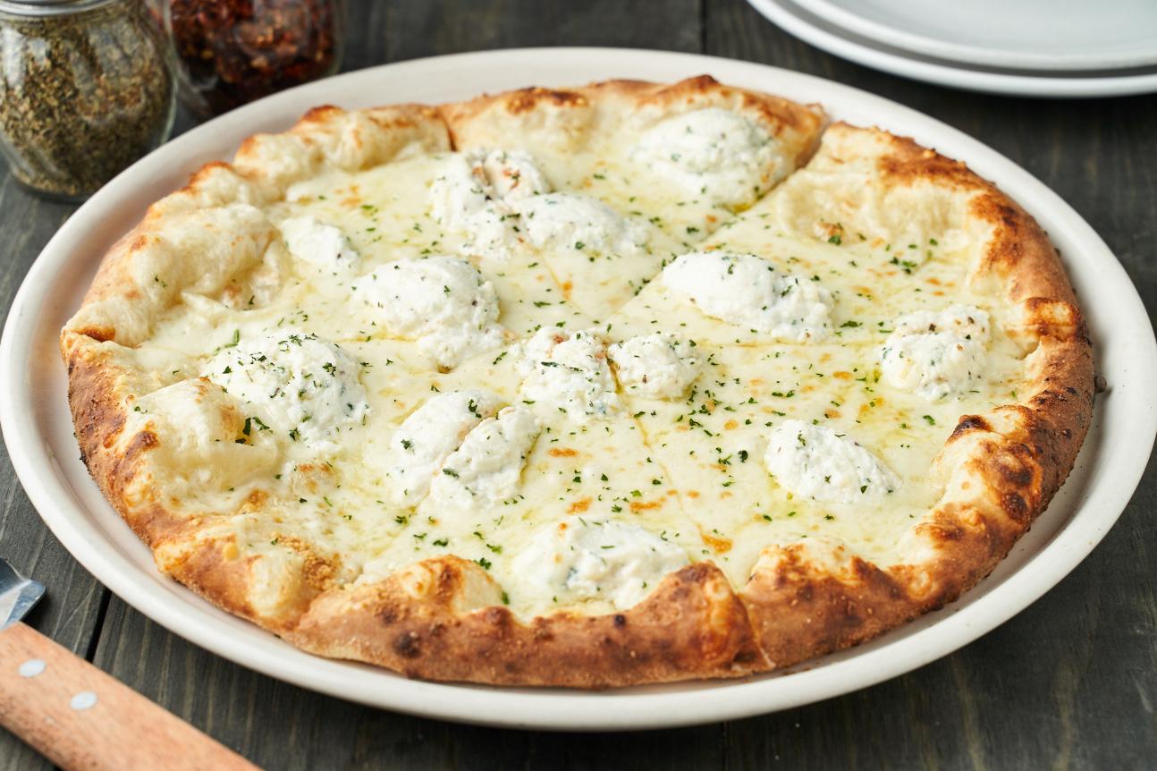 Order Bianco food online from Il Capo Pizzeria store, Scottsdale on bringmethat.com