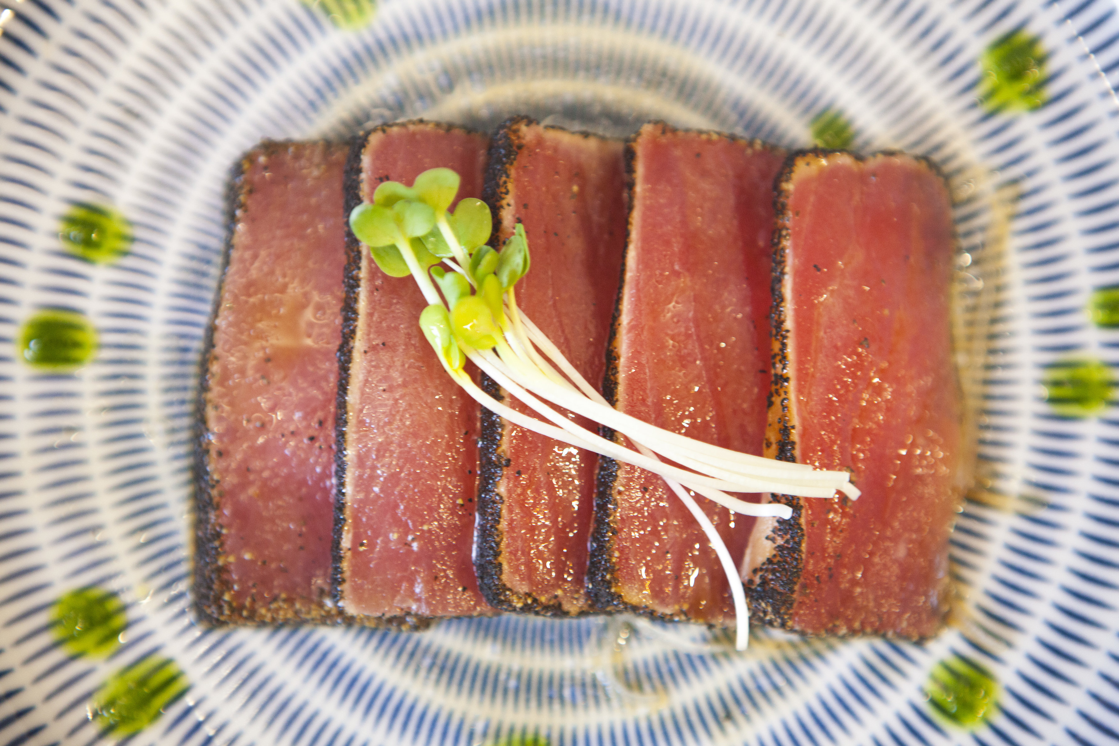 Order Seared Pepper Tuna food online from Shinsen store, New York on bringmethat.com