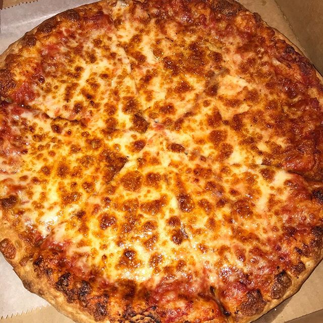 Order Cheese Pizza food online from Sammy's Pizzeria store, Pittsburgh on bringmethat.com
