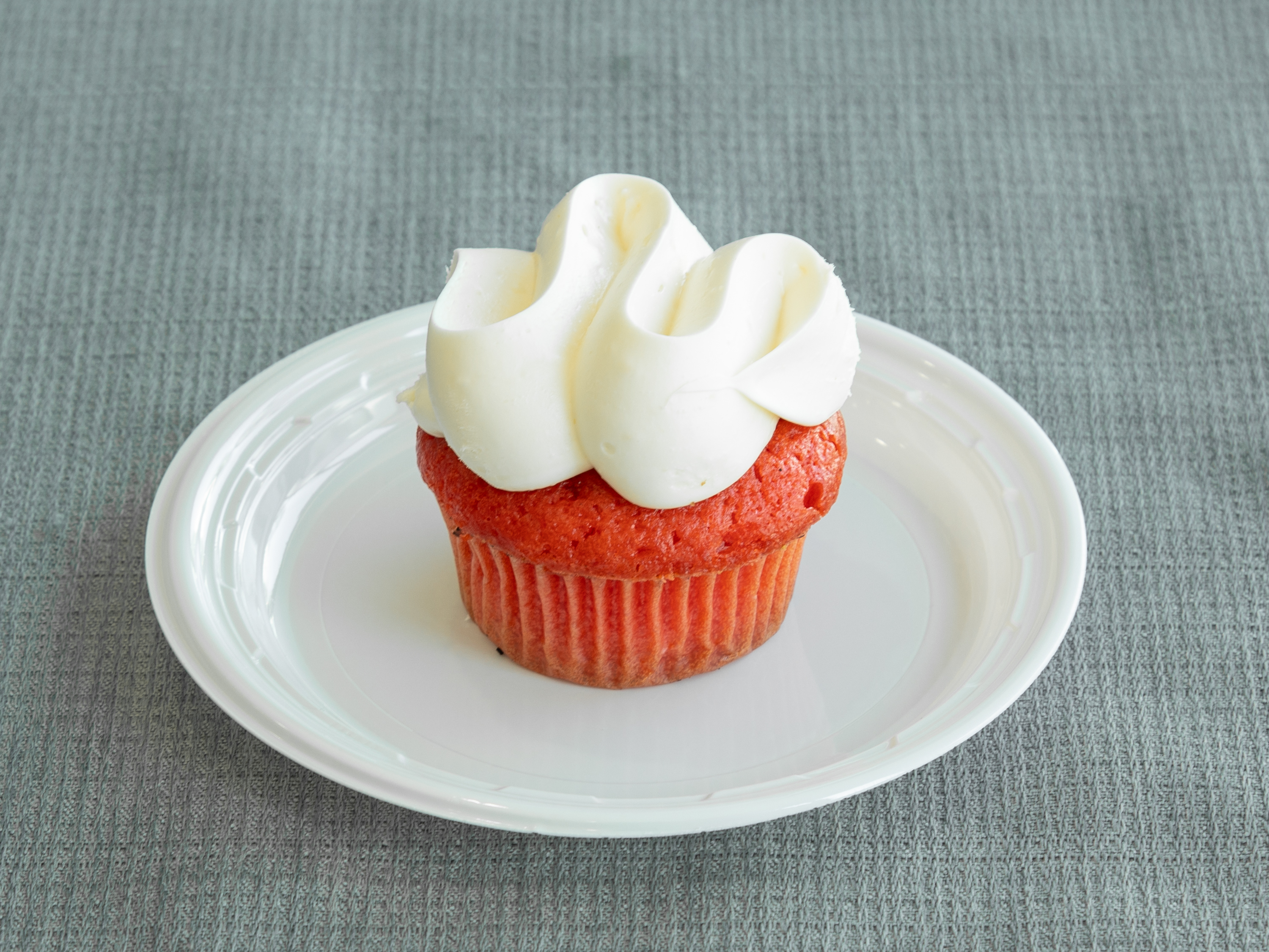 Order Red Velvet food online from Mr. Cupcakes store, Hawthorne on bringmethat.com