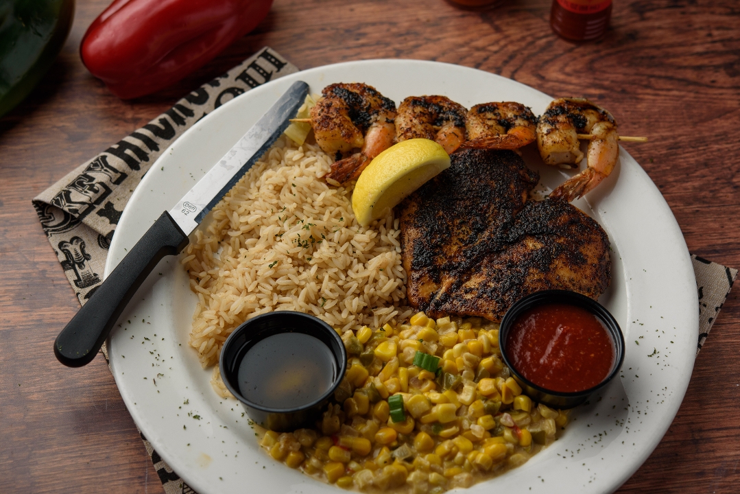 Order Blackened Fish & Chicken Combo food online from Buzzard Billy store, Lincoln on bringmethat.com