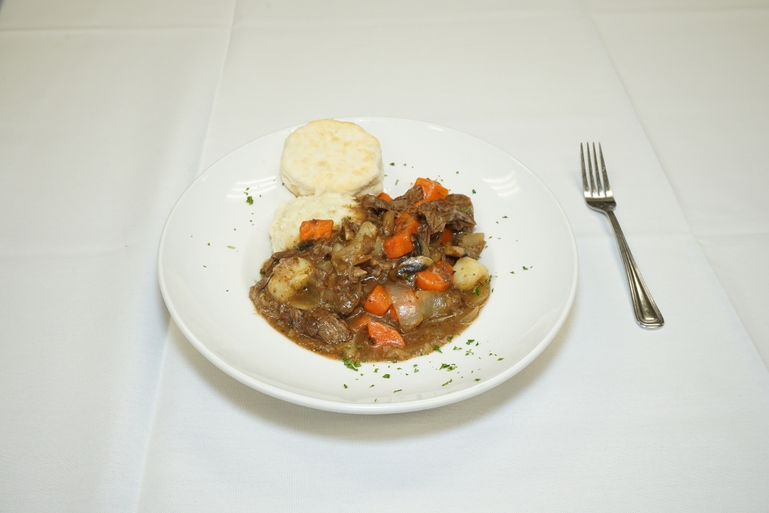 Order Hunter's Pot Roast food online from Stoney Point Grill store, Mokena on bringmethat.com