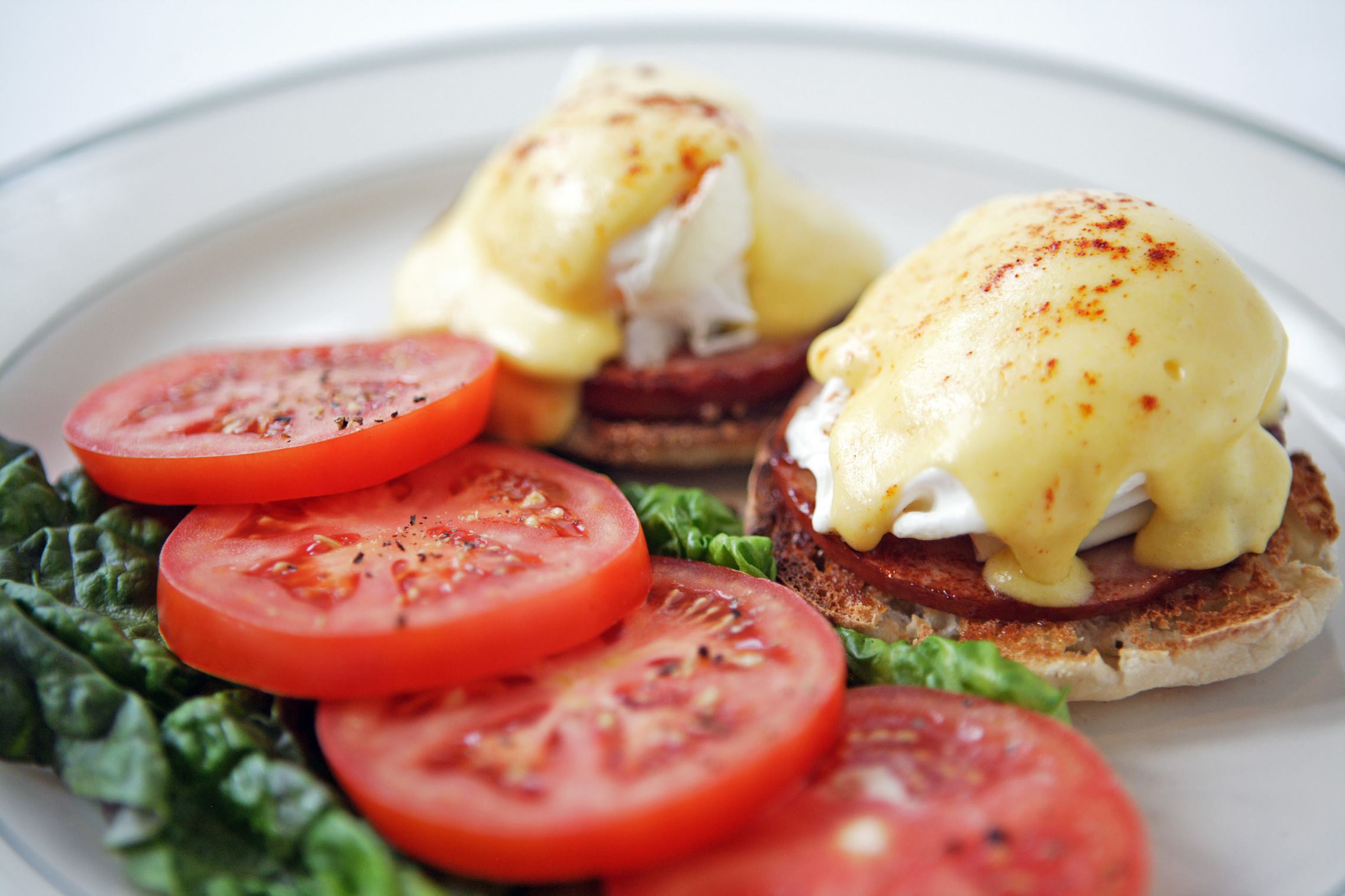 Order Eggs Benedict food online from Daily Grill store, Rohnert Park on bringmethat.com