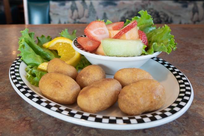 Order Cubs' Granny Bear’s Mini Corn Dogs 6 pcs food online from Black Bear Diner store, Colorado Springs on bringmethat.com