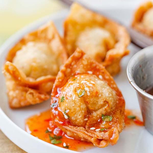 Order Crispy Fried Wonton with sweet sour sauce food online from New 888 kitchen store, Maspeth on bringmethat.com