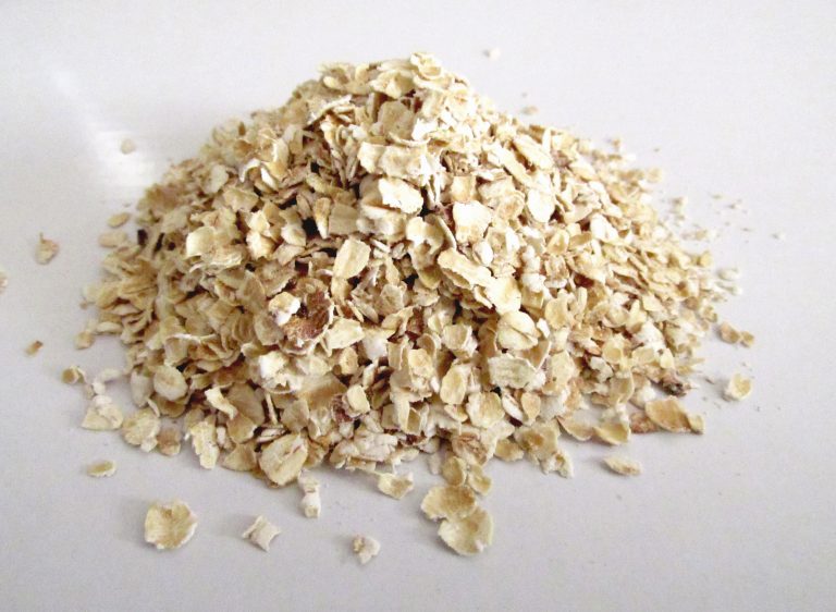 Order Oats 1 lb.  food online from New Earth Superfoods store, Grover Beach on bringmethat.com