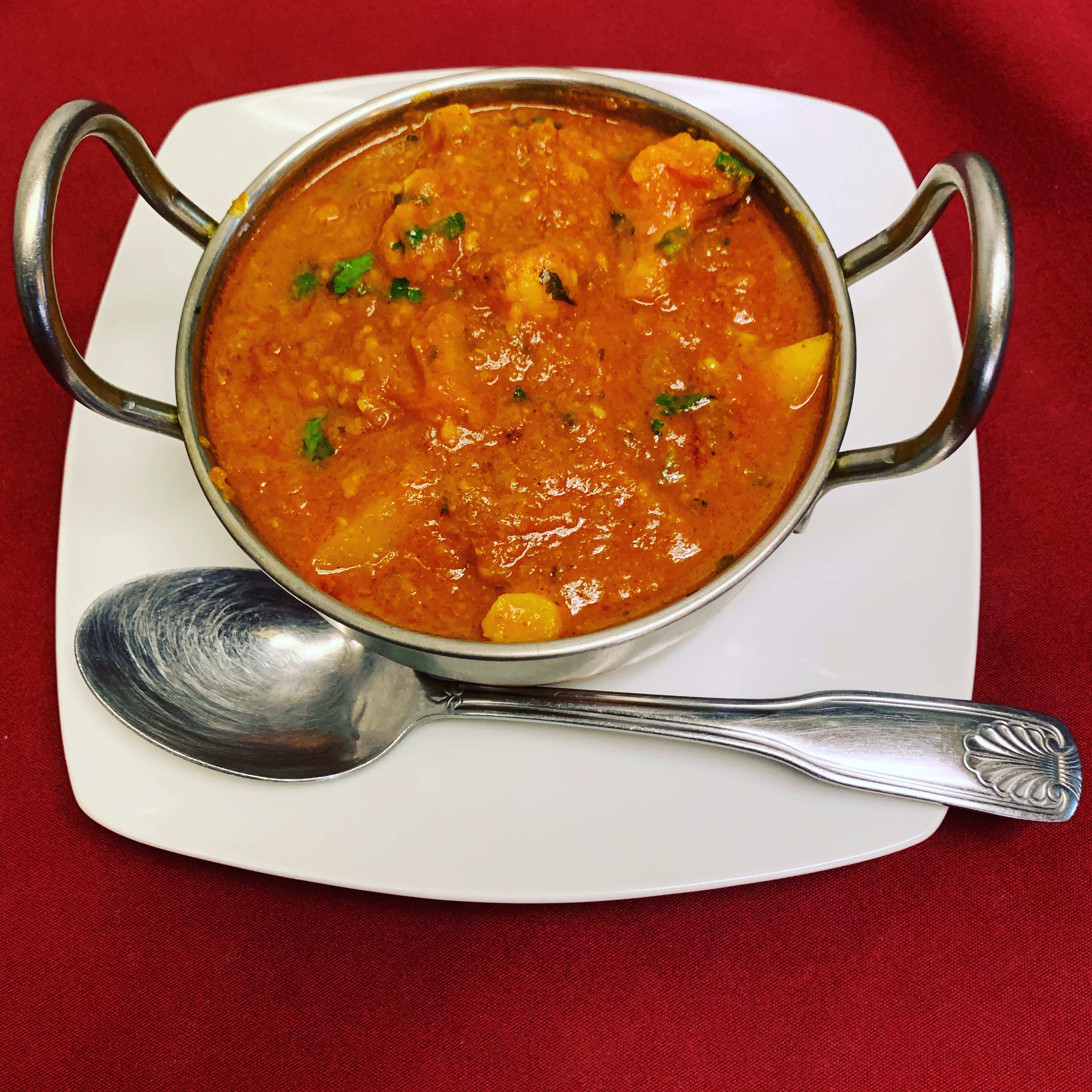 Order Fresh Mix Vegetable Curry food online from North Indian Restaurant store, Philadelphia on bringmethat.com