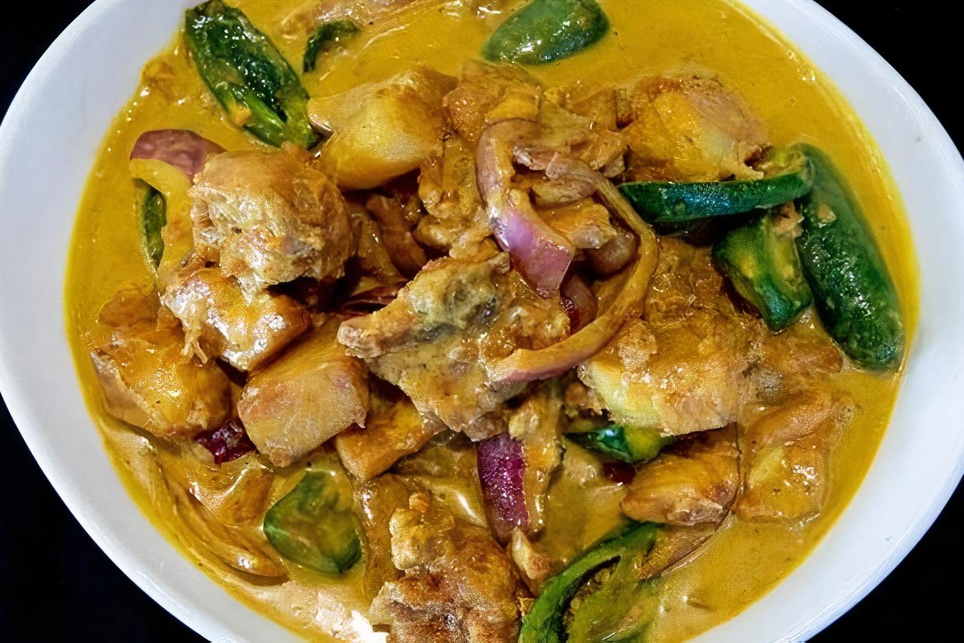 Order  - THAI YELLOW CURRY SAUCE food online from Thaibodia store, Campbell on bringmethat.com