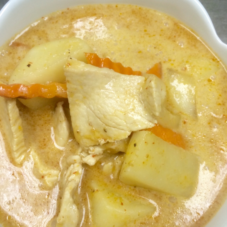 Order Massaman Curry food online from Thai Silver Spoon store, Springboro on bringmethat.com