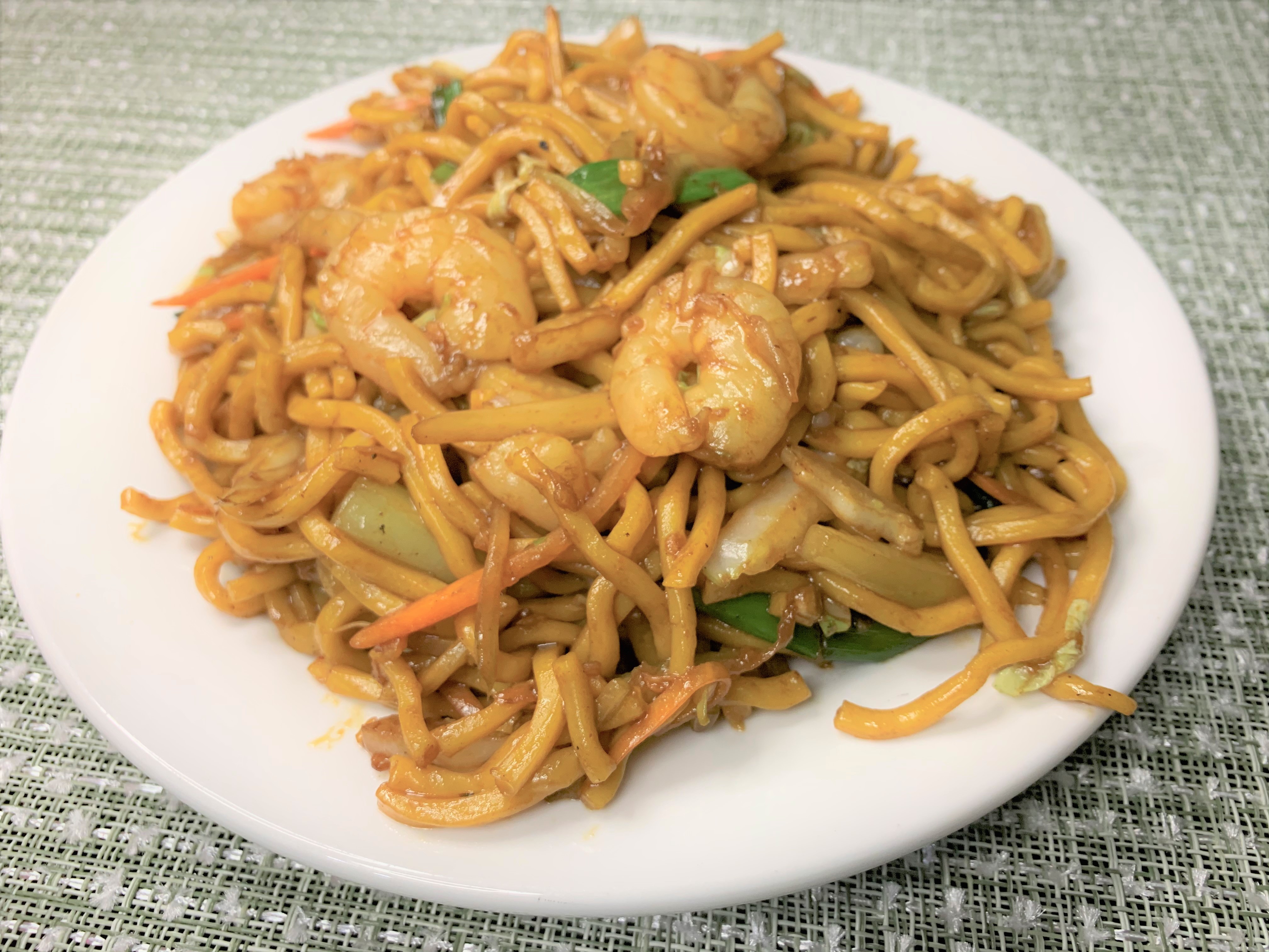 Order 33. Shrimp Lo Mein虾捞面 food online from Fuji China store, Knightdale on bringmethat.com