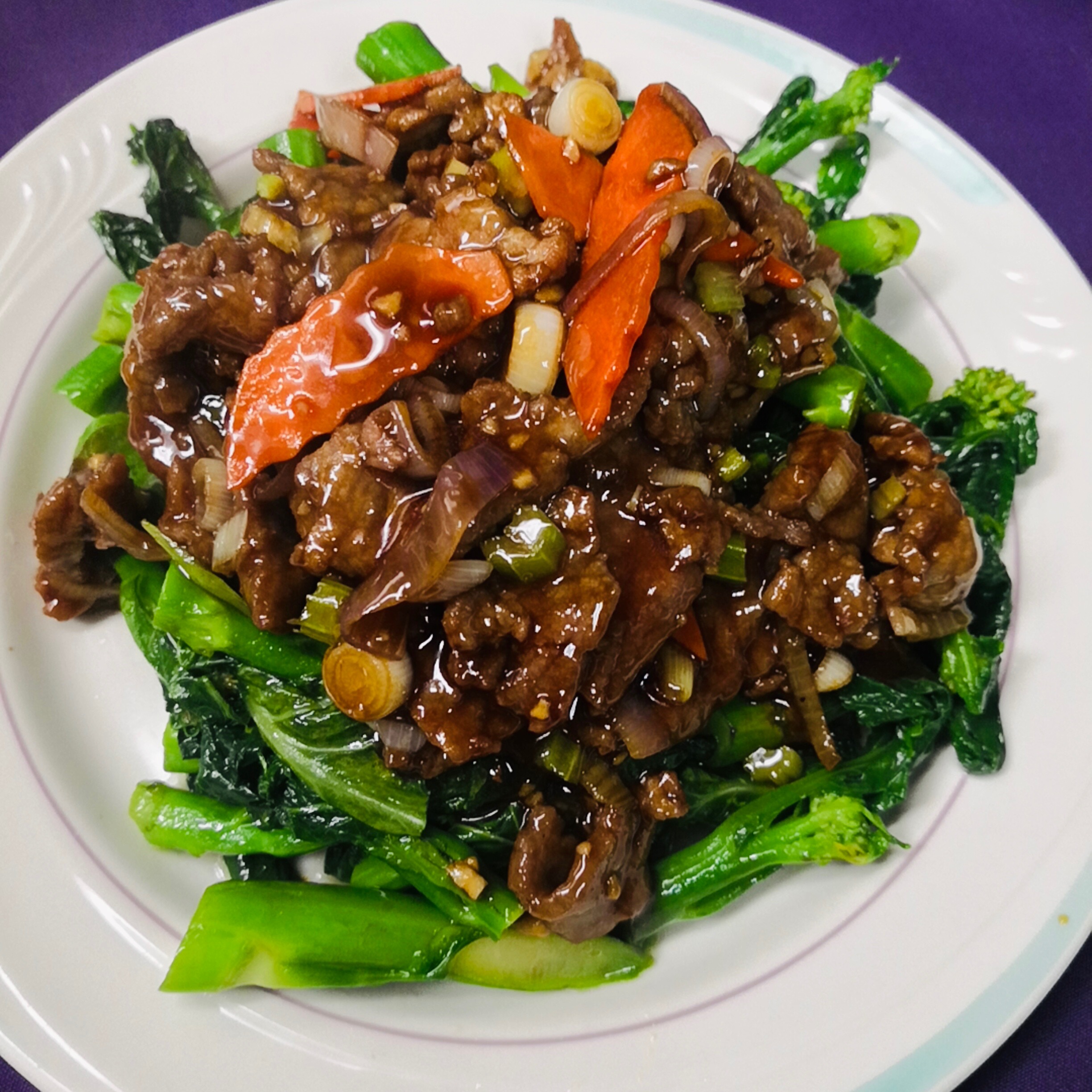Order 芥 兰 牛 肉 / Beef with Chinese Broccoli food online from Chao Zhou Restaurant store, Madison Heights on bringmethat.com