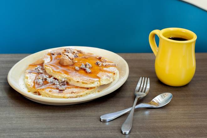 Order Cinnamon Roll GFF Pancakes food online from Snooze Am Eatery store, Fort Collins on bringmethat.com