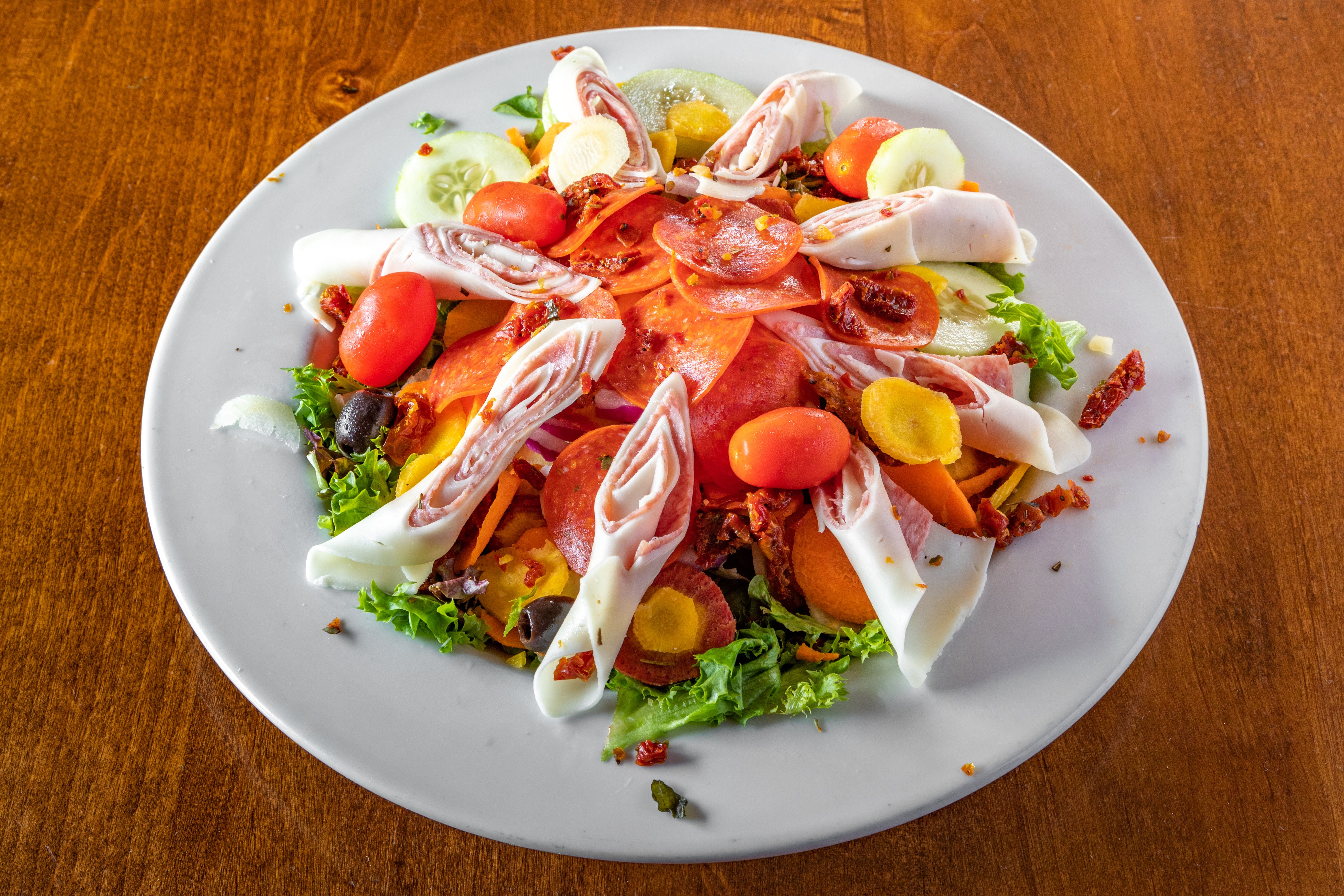 Order Italian Salad - Salad food online from Pizza Heaven Bistro store, Phoenix on bringmethat.com