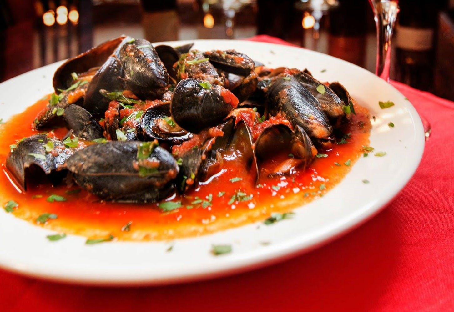 Order Mussels Marinara - Appetizer food online from Ducatis Pizzeria & Trattoria store, Myrtle Beach on bringmethat.com