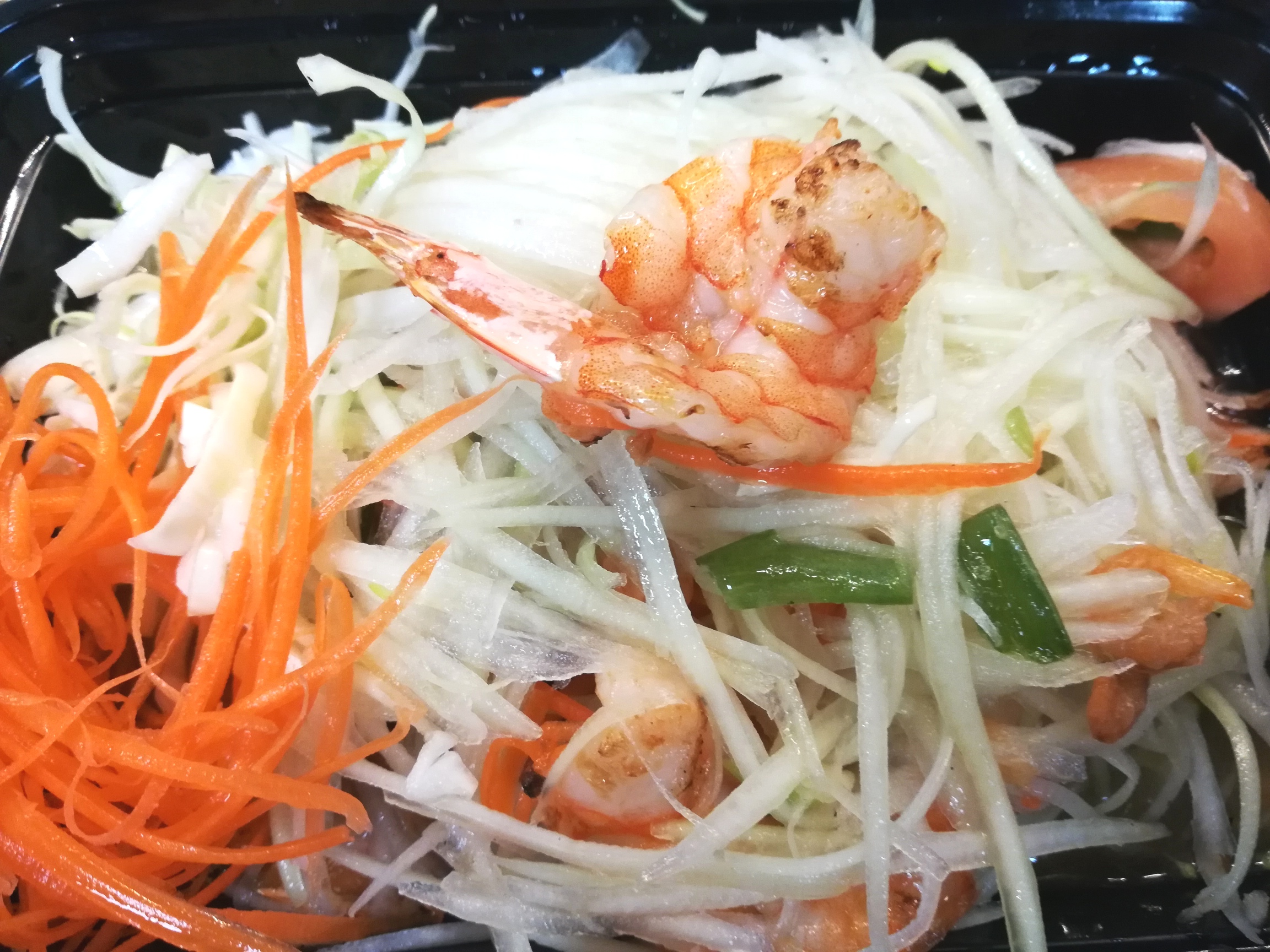 Order Papaya Salad with Grilled Shrimp food online from Issara Thai Cuisine store, Huntington Beach on bringmethat.com