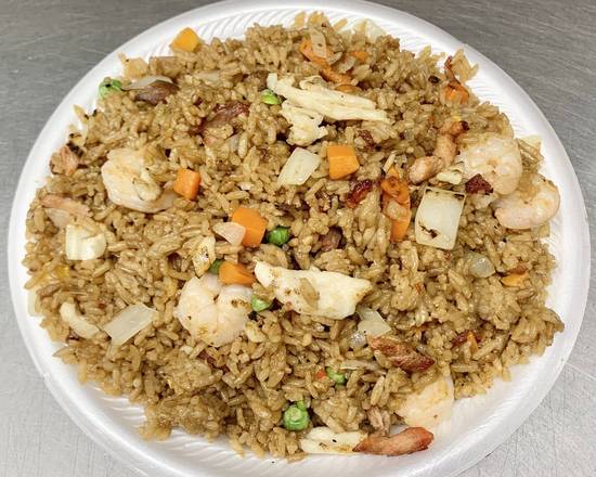 Order House Special Fried Rice food online from East China store, Winston-Salem on bringmethat.com