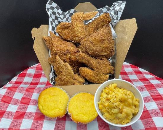 Order 8 pcs Bucket Family Meal food online from Keith Chicken N Waffles store, Daly City on bringmethat.com