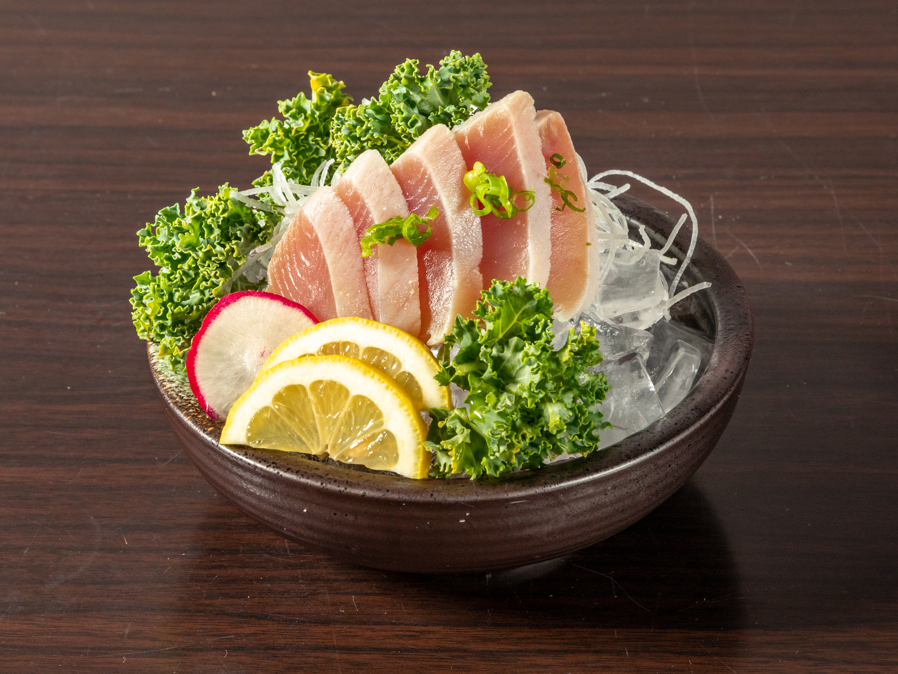 Order Seared Albacore Sashimi (5pcs) food online from Hotto Sushi store, Orange on bringmethat.com