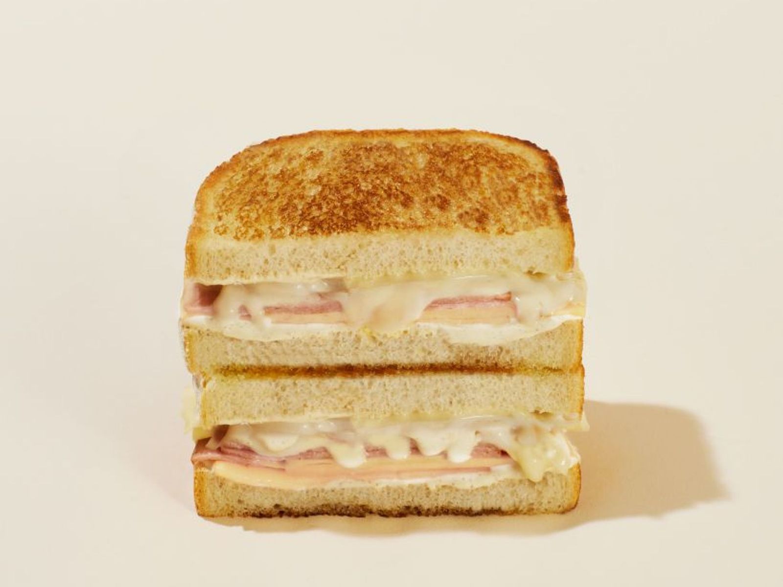 Order Ham & Cheddar Grilled Cheese food online from Pret A Manger store, New York on bringmethat.com
