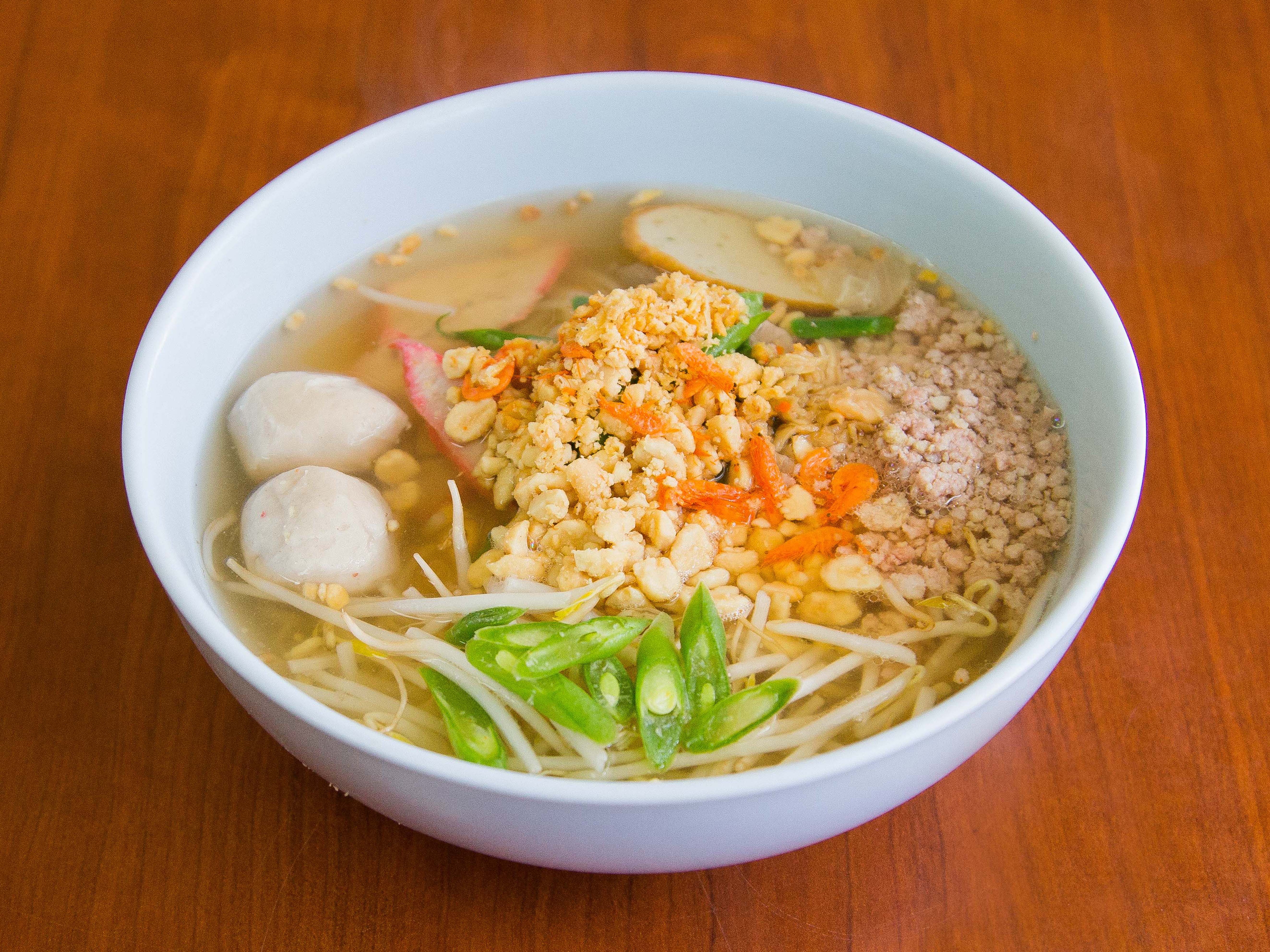 Order Tum Yum Noodle food online from Pa Ord Noodle store, Los Angeles on bringmethat.com