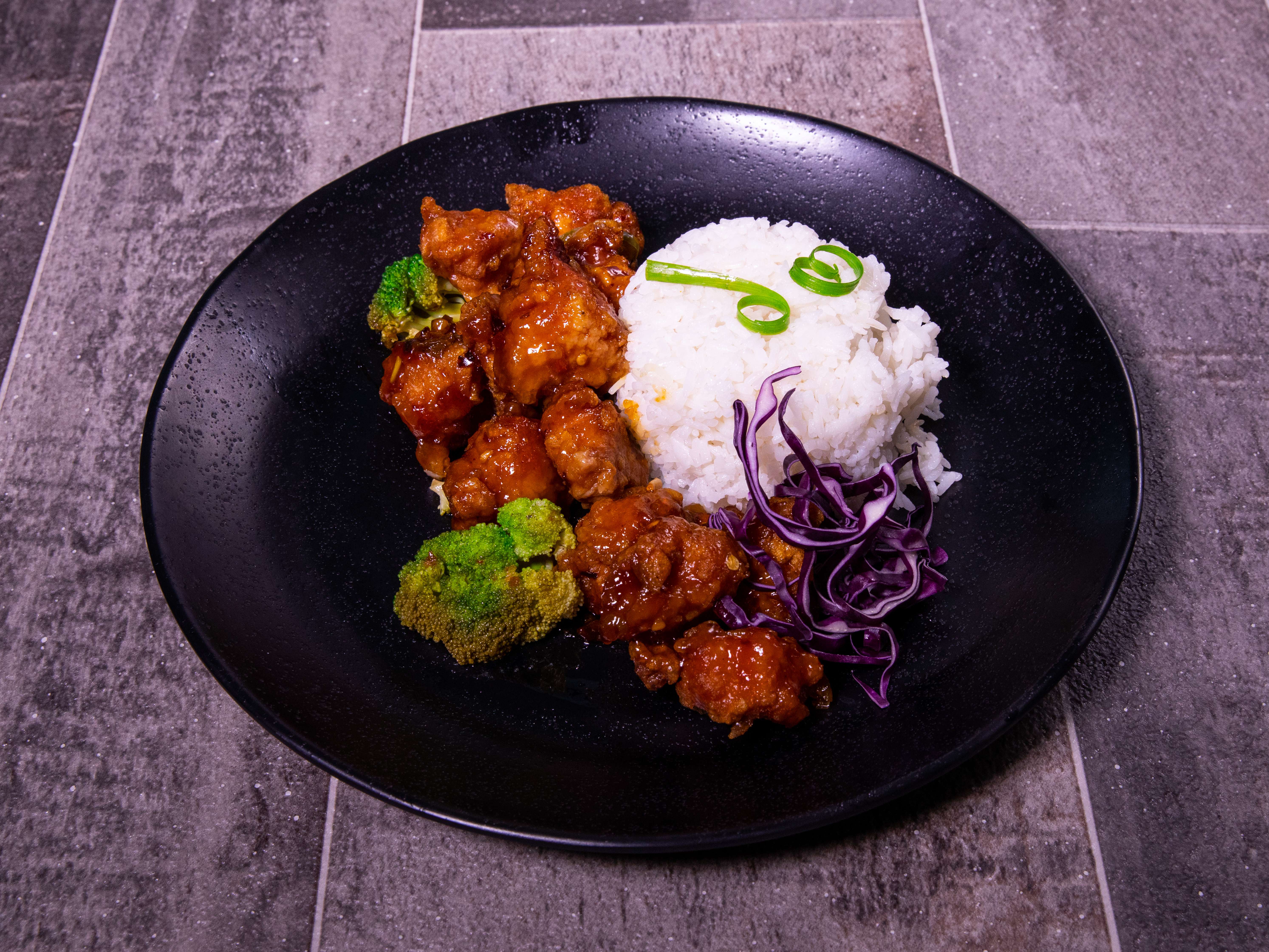 Order General Tso's Chicken food online from Magic Wok store, Aurora on bringmethat.com