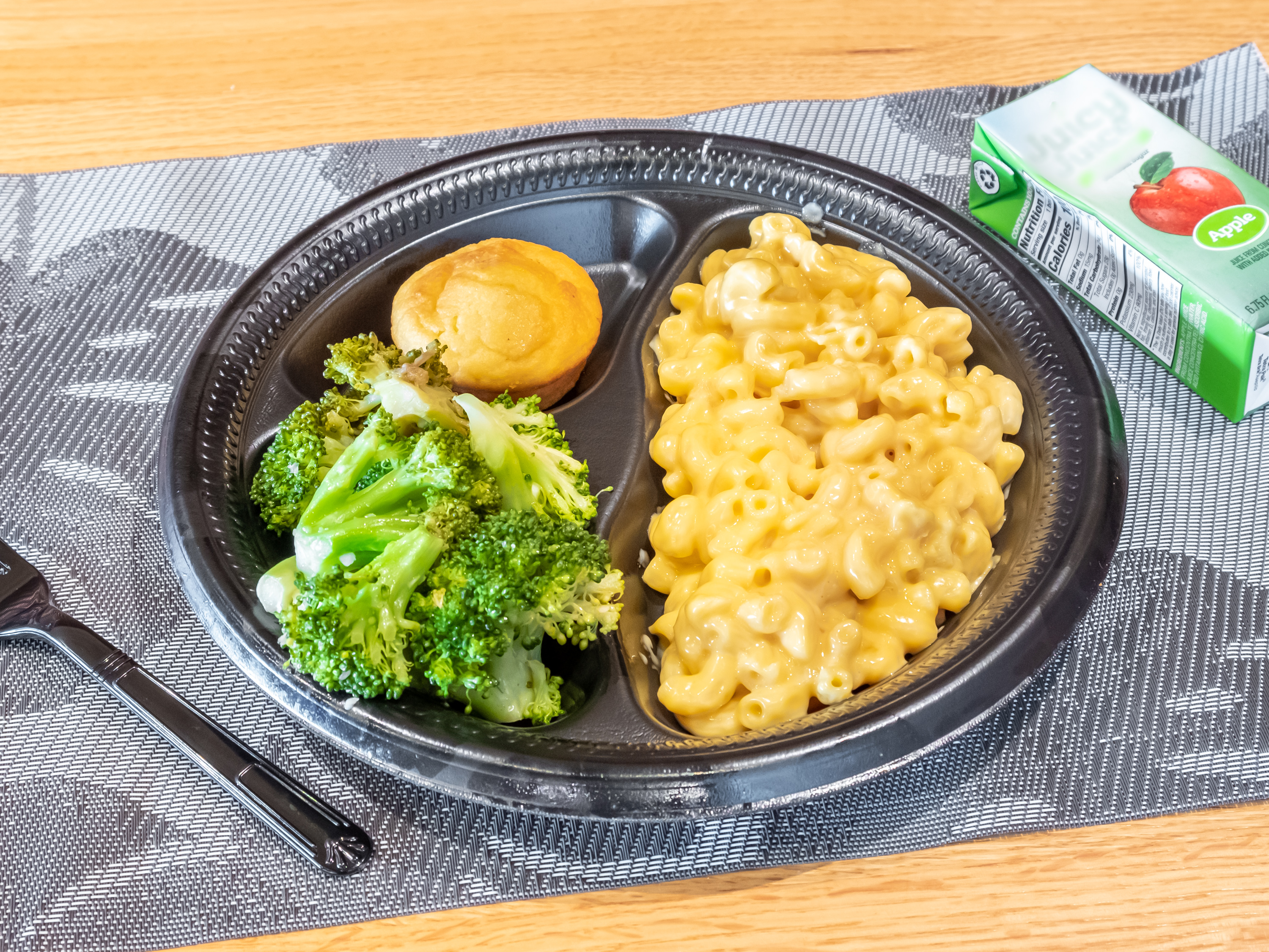 Order Kids Macaroni and Cheese Meal food online from La Rosa Chicken & Grill store, Sea Girt on bringmethat.com