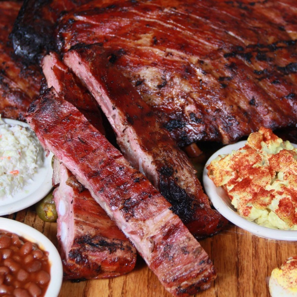 Order Ribs Plate food online from Stubby's BBQ store, Hot Springs on bringmethat.com
