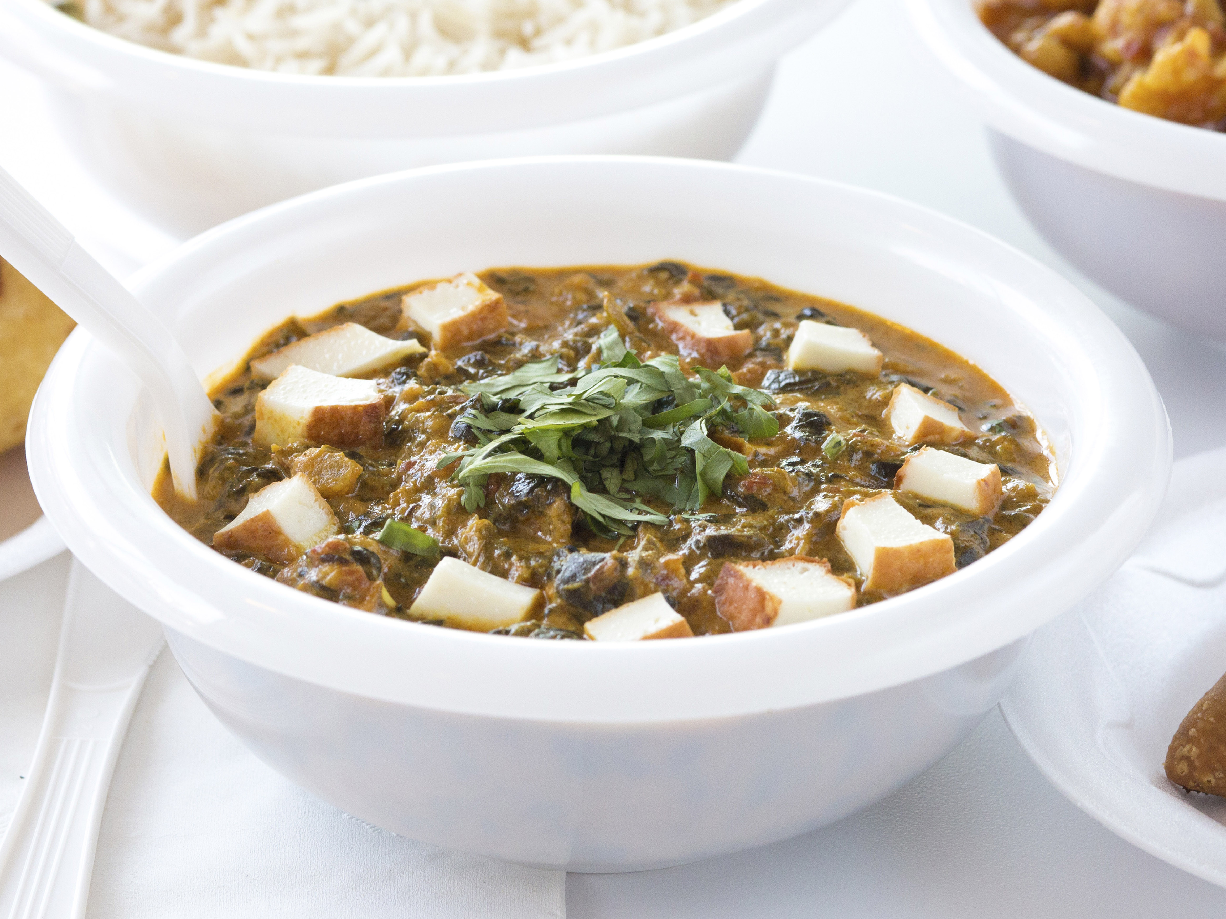 Order Saag Paneer Curry food online from Rajun Cajun store, Chicago on bringmethat.com