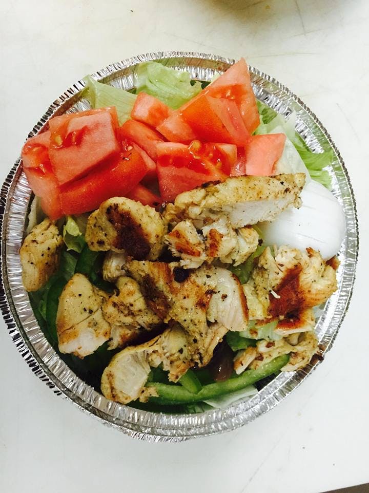 Order Grilled Chicken Salad - Salad food online from Goodys Philly Style Pizza and Grill store, Philadelphia on bringmethat.com