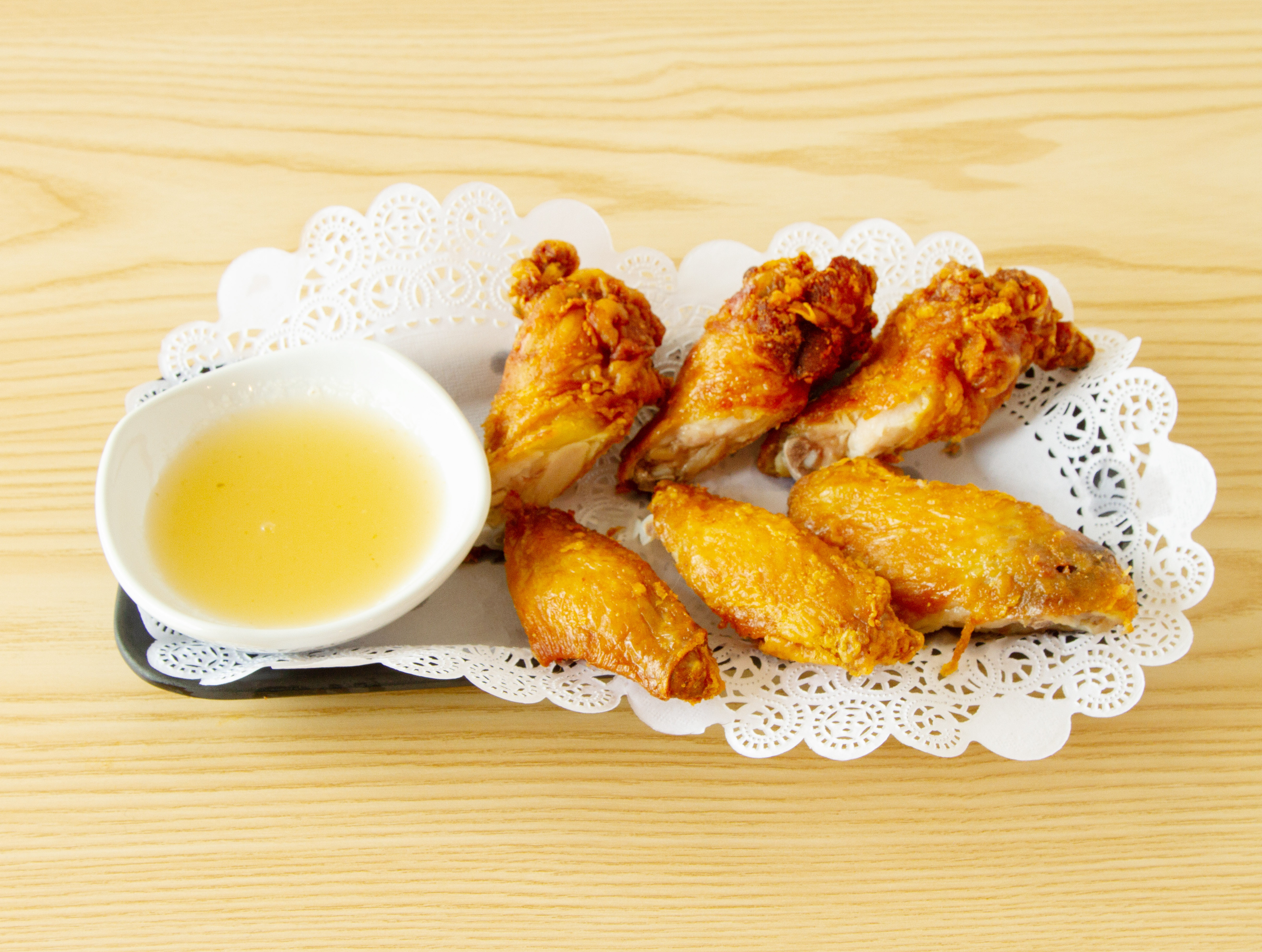 Order Crispy Chicken Wing food online from Wen's Yunnan Noodle & Ramen store, Boston on bringmethat.com