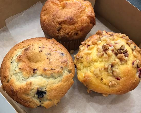 Order Muffins (3 pcs) food online from Between Rounds Bagel &amp; Deli store, Manchester on bringmethat.com