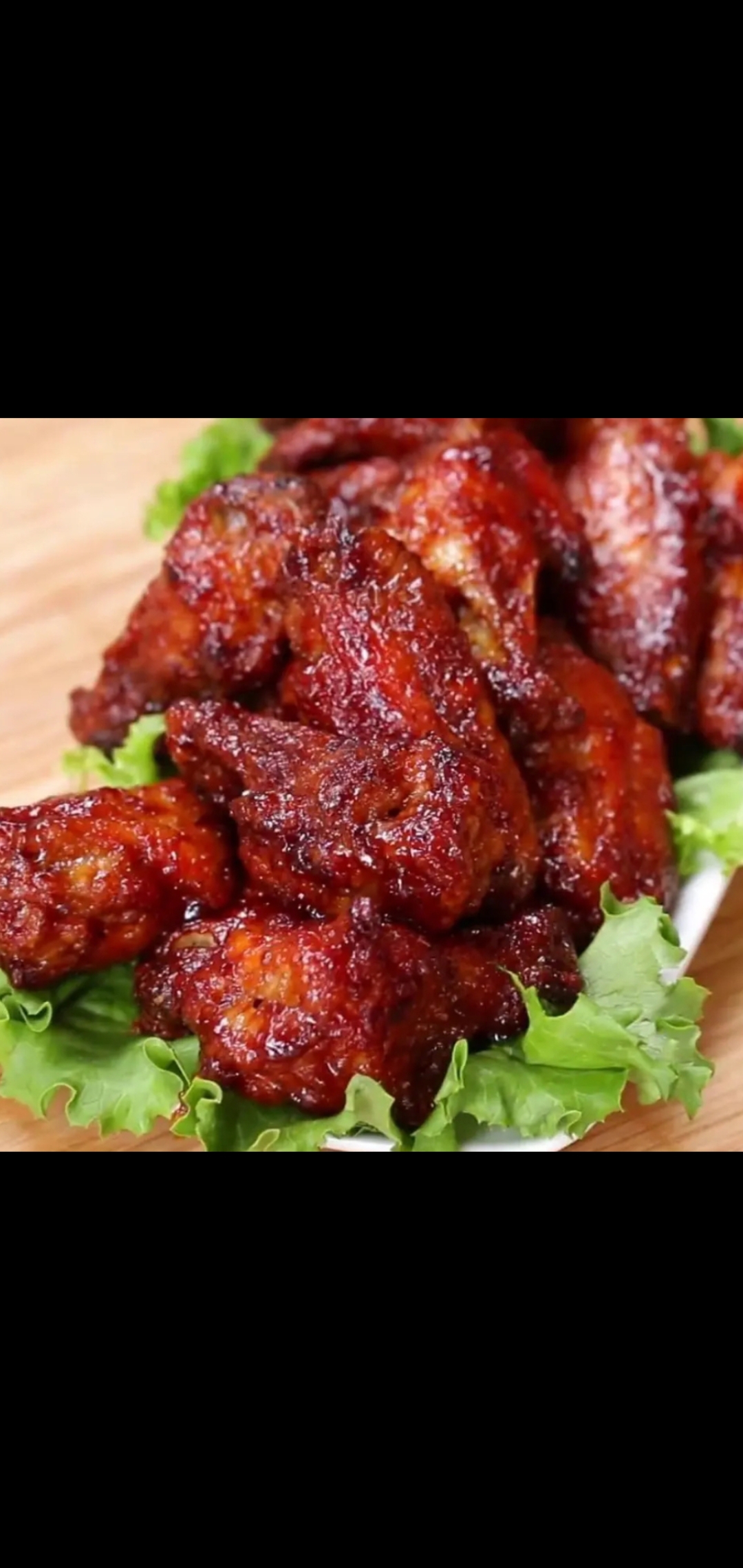 Order 6 BBQ Chicken Wings  food online from American Gourmet Foods Deli store, New York on bringmethat.com