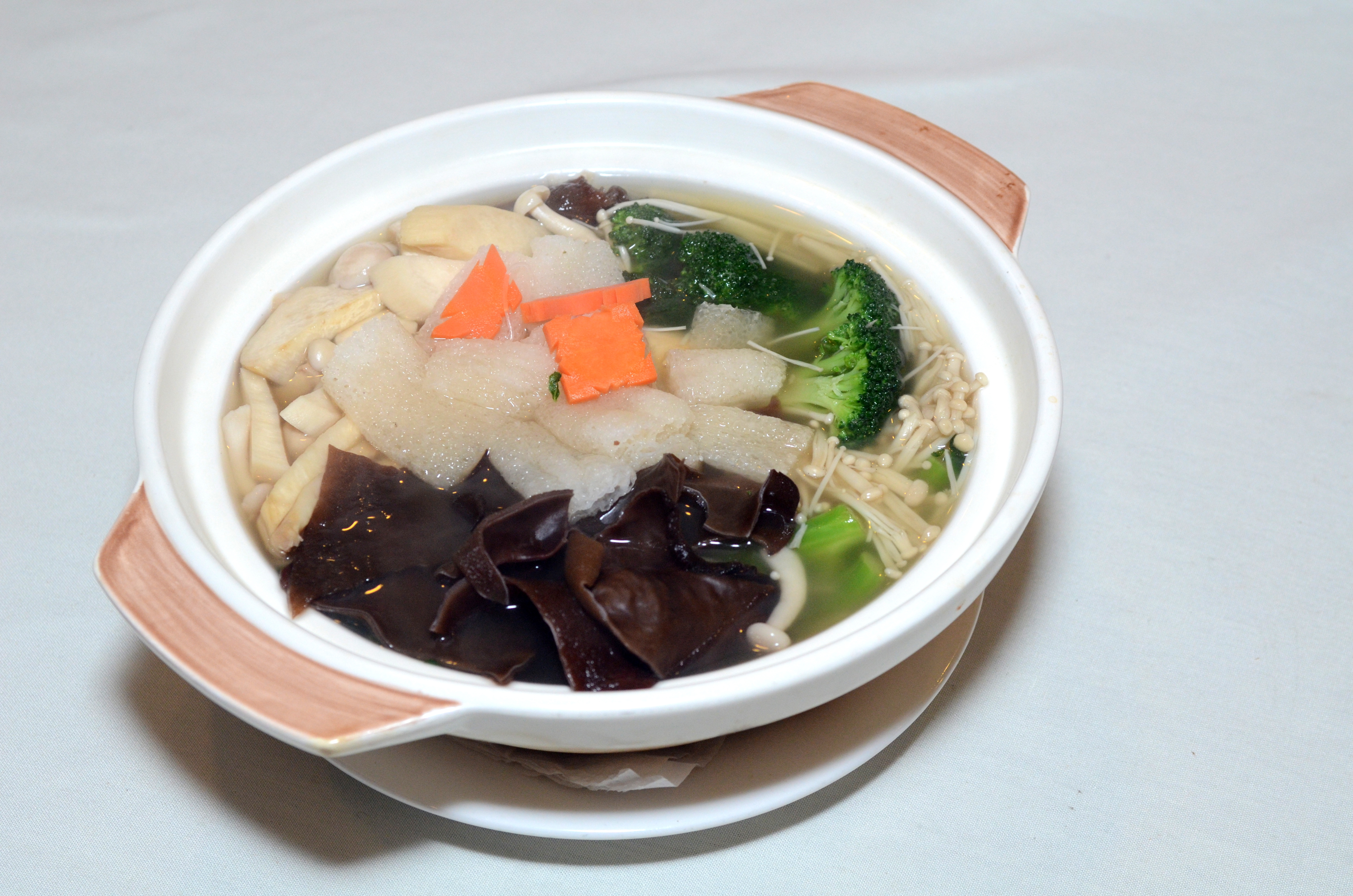 Order Mix Veggie with Mushrooms in Clear Broth food online from Asian Pearl store, Richmond on bringmethat.com