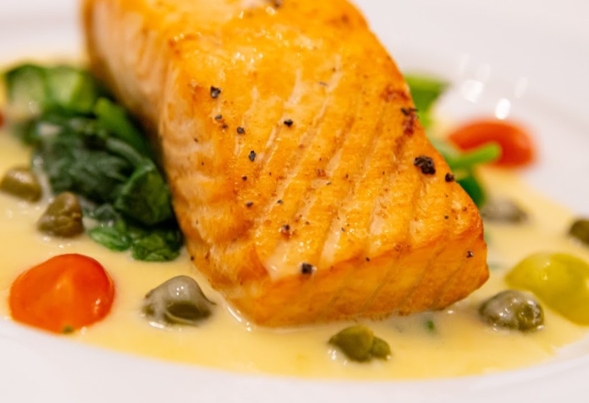 Order Broiled Salmon Piccata food online from Gale Street Inn store, Mundelein on bringmethat.com