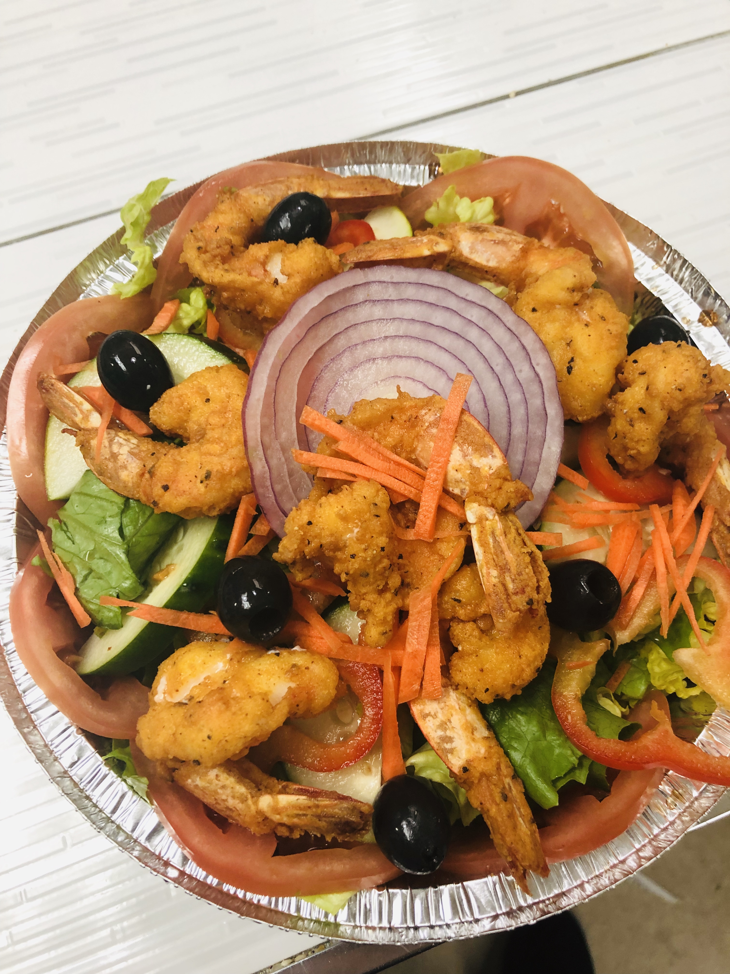 Order Crispy Shrimp Salad food online from Johnny's Pizza Diner store, Bronx on bringmethat.com