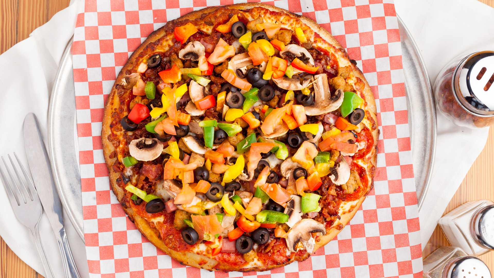 Order Supreme Pizza food online from Fat Joe store, Oceanside on bringmethat.com
